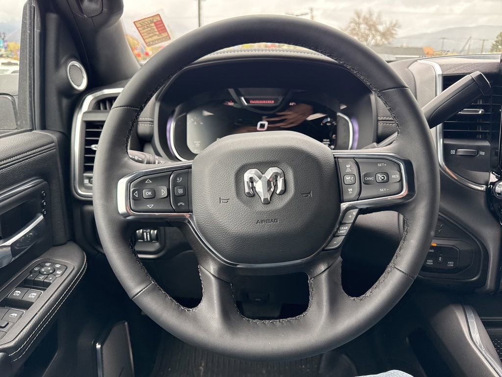 Used 2026 RAM 2500 Laramie AWD/4WD image 15