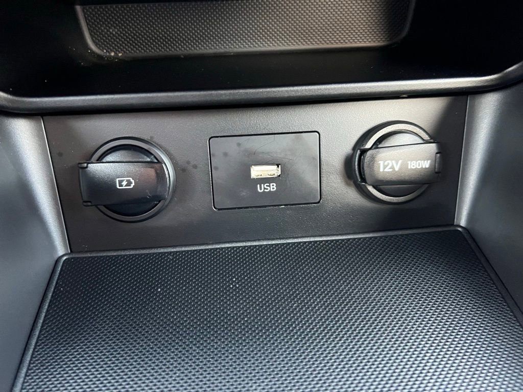 Used 2023 Hyundai Kona SEL w/ Cargo Package image 33