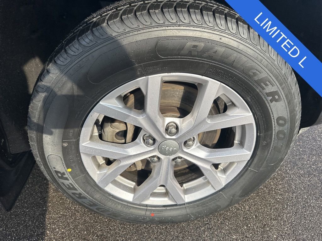 Used 2022 Jeep Grand Cherokee L Limited image 32