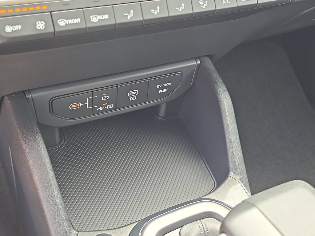 New 2026 Kia K4 FWD image 25