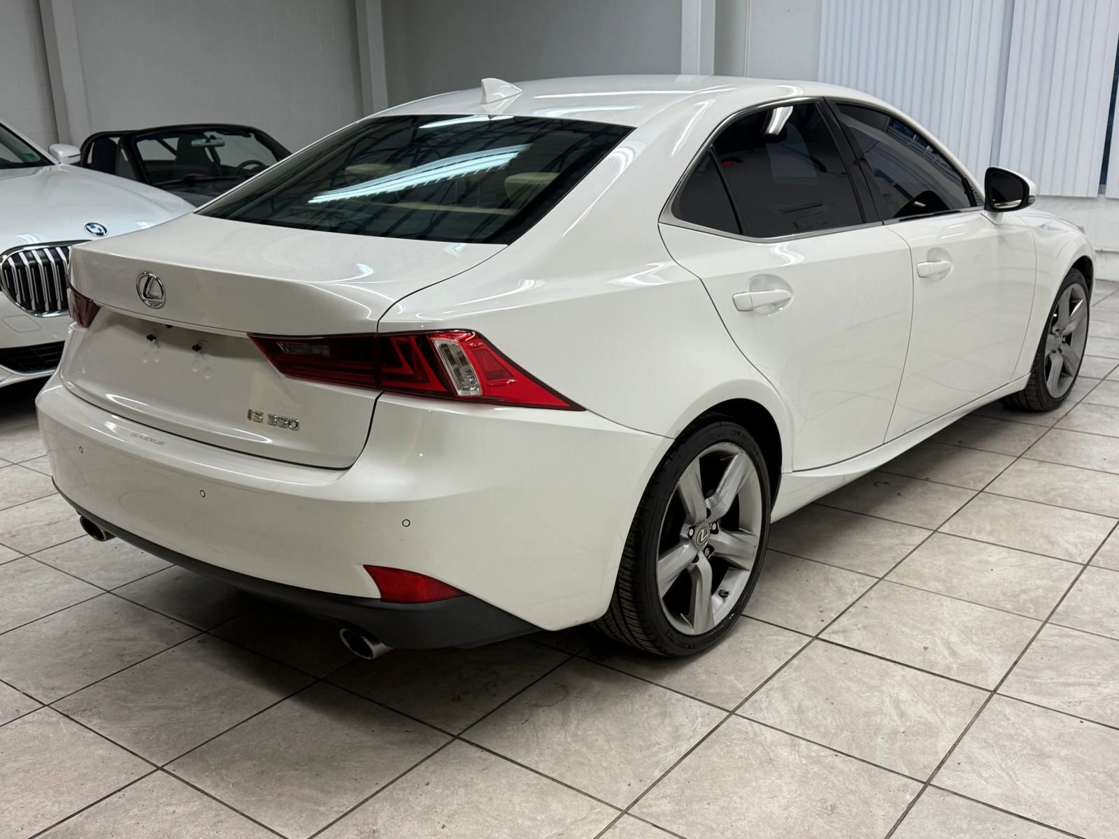 Used 2014 Lexus IS 350 w/ Navigation Package RWD image 9