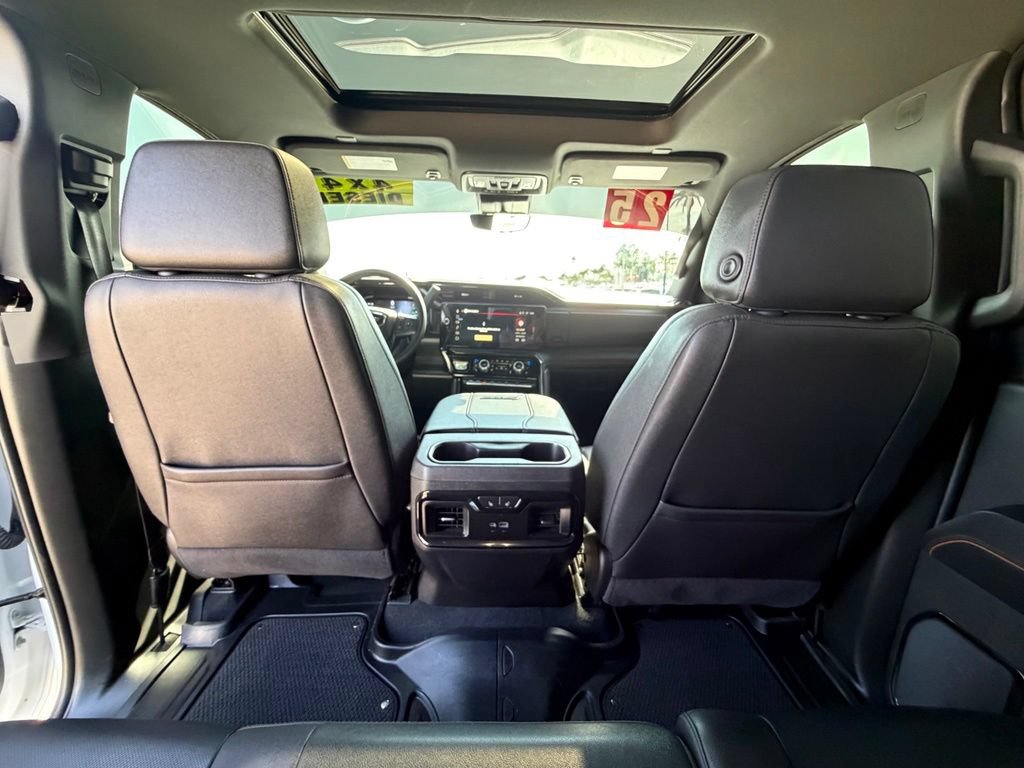 Used 2025 GMC Sierra 2500 AT4 w/ AT4 Premium Plus Package AWD/4WD image 14