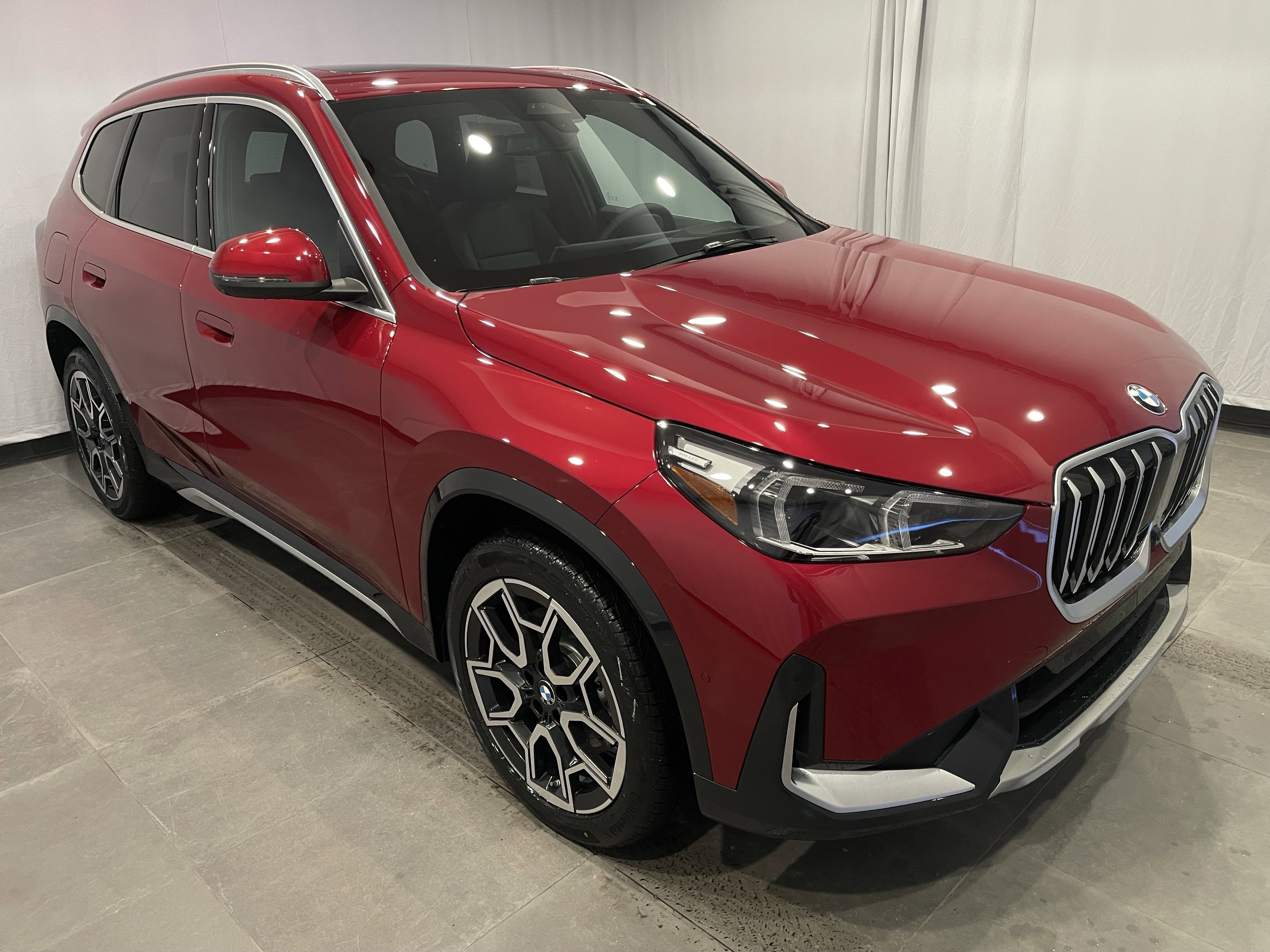 New 2026 BMW X1 xDrive28i w/ Technology Package AWD/4WD image 3