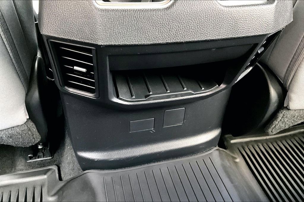 Used 2023 Toyota Tundra SR5 w/ SR5 Convenience Package AWD/4WD image 10