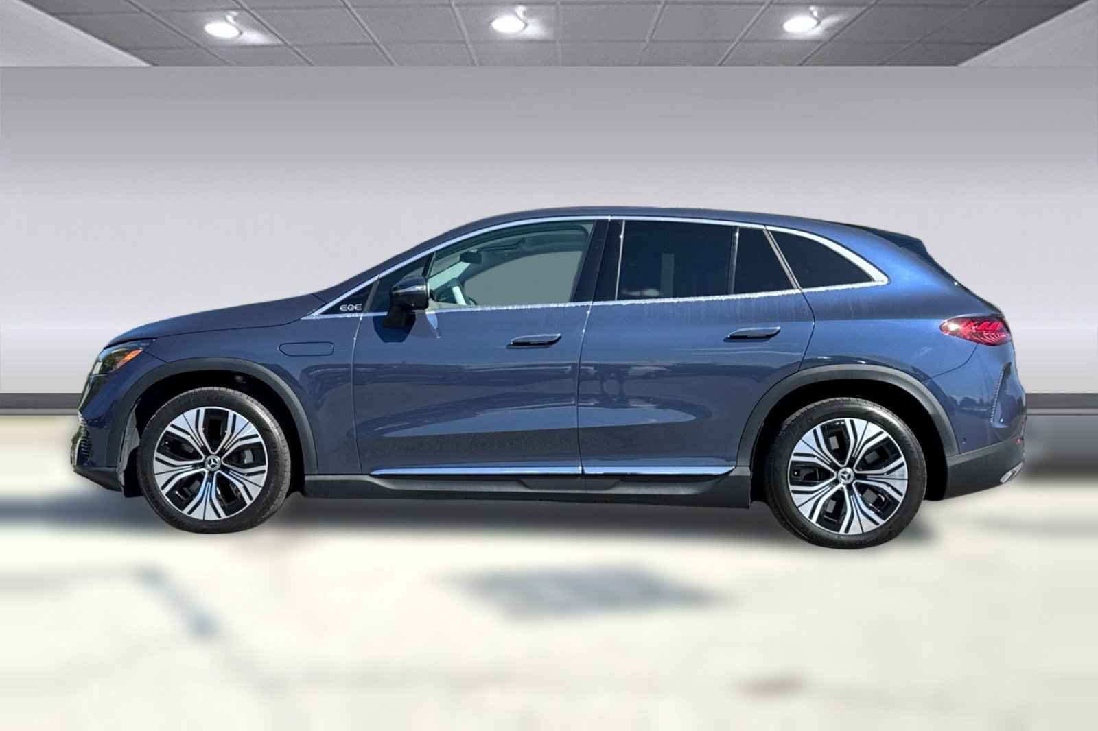 Certified 2023 Mercedes-Benz EQE 350+ 4MATIC SUV image 2