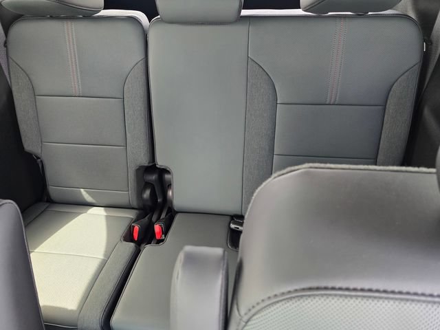 New 2026 GMC Acadia AT4 AWD/4WD image 9