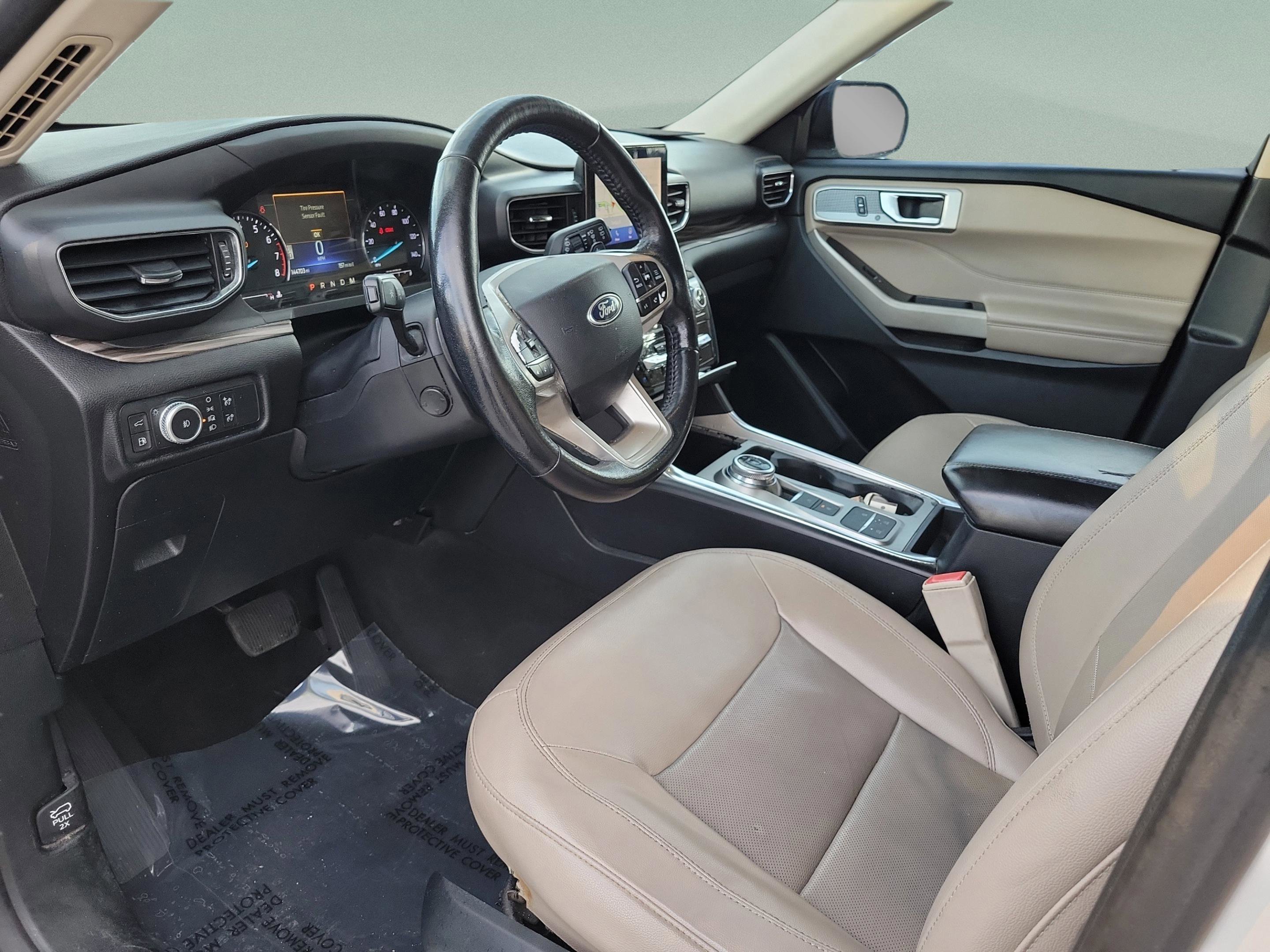 Used 2021 Ford Explorer Limited w/ Hybrid Equipment Group 310A RWD image 14