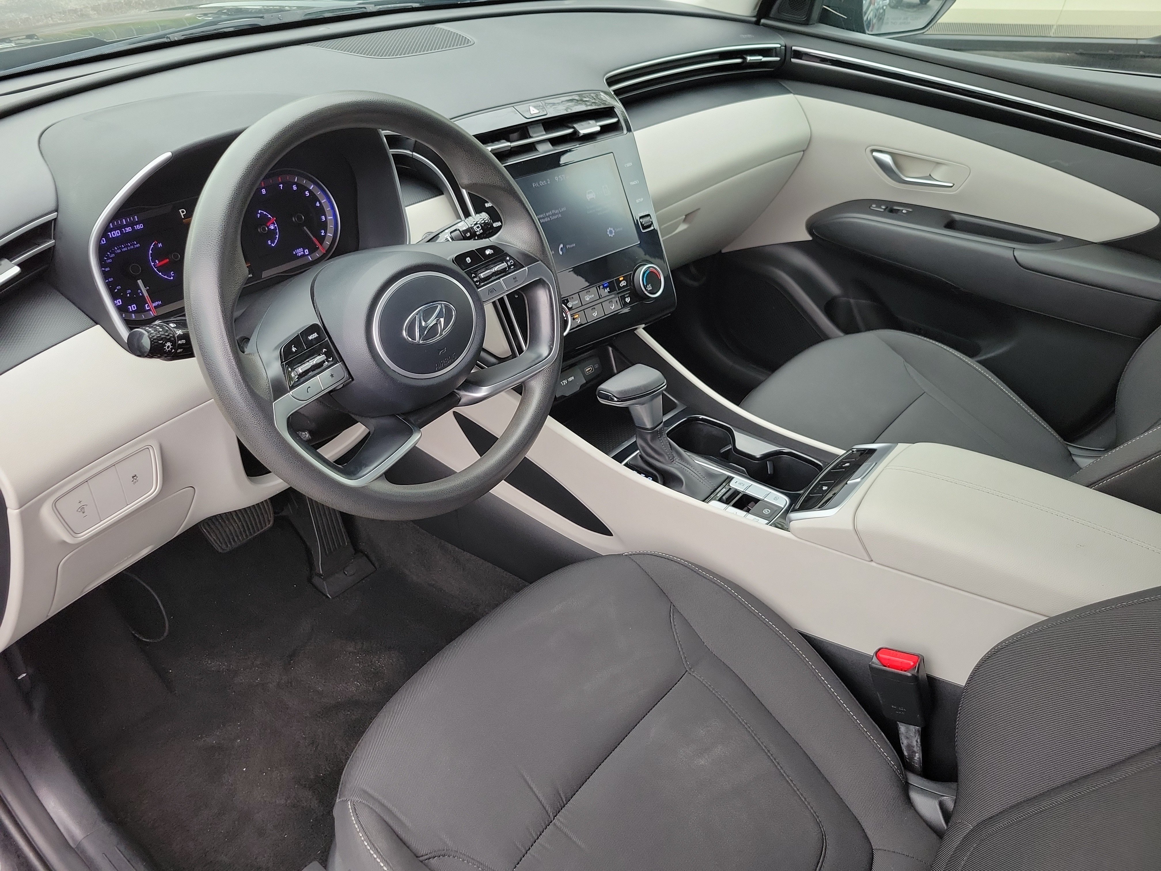 Used 2022 Hyundai Tucson SEL FWD image 11