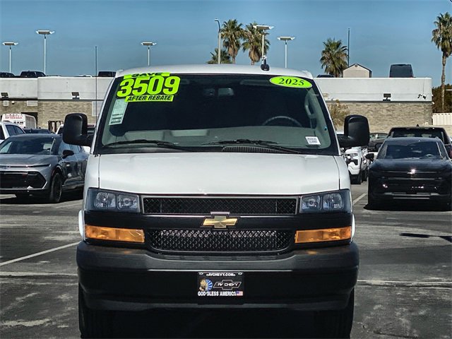 New 2025 Chevrolet Express 2500 Work Van image 2