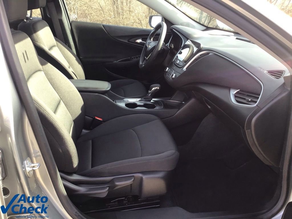 Used 2024 Chevrolet Malibu LT image 19