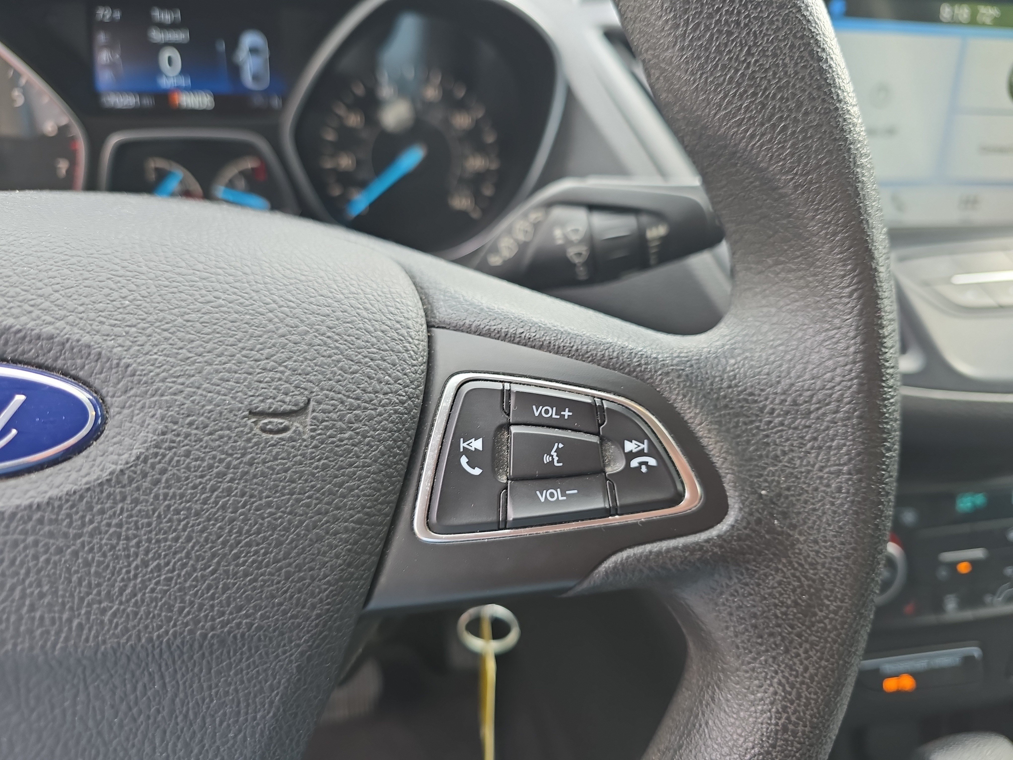 Used 2018 Ford Escape SE w/ SE Sync 3 Package AWD/4WD image 26