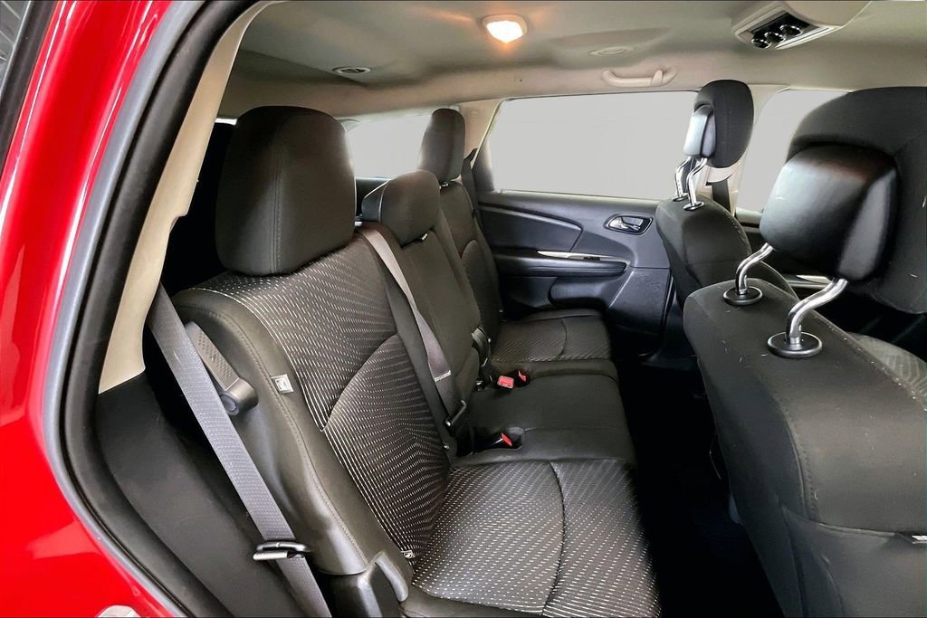 Used 2019 Dodge Journey SE w/ Connectivity Group FWD image 26