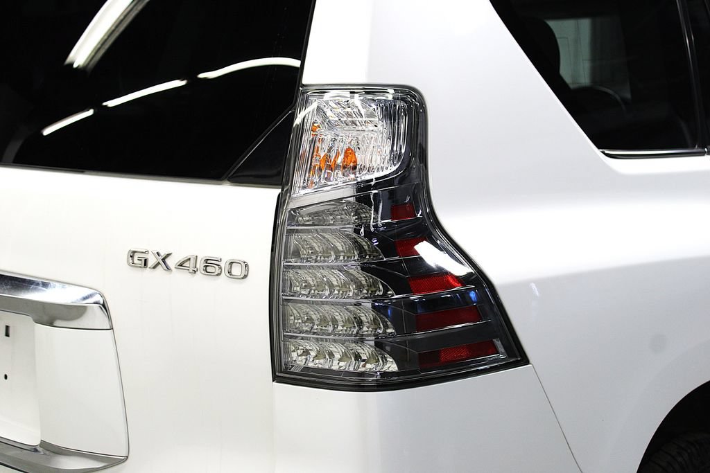 Used 2022 Lexus GX 460 Premium w/ Premium Plus Package AWD/4WD image 40