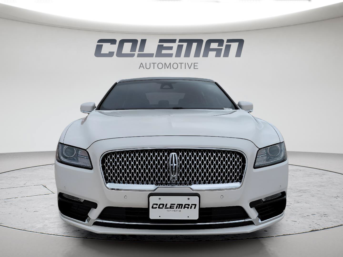 Used 2018 Lincoln Continental Reserve AWD/4WD image 12