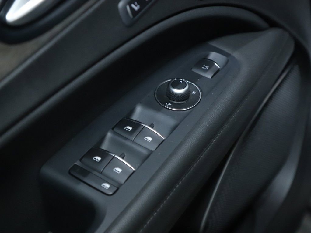 Used 2018 Alfa Romeo Stelvio Ti Sport image 17