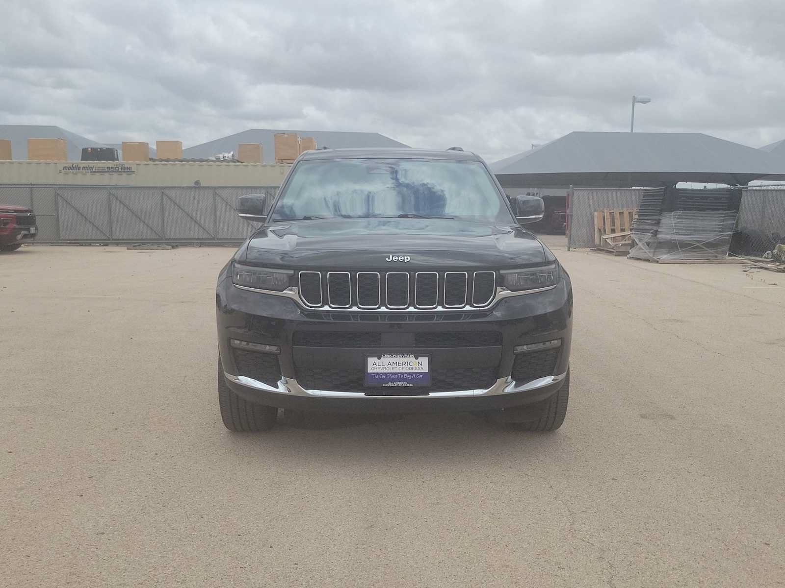 Used 2021 Jeep Grand Cherokee L Limited AWD/4WD image 3