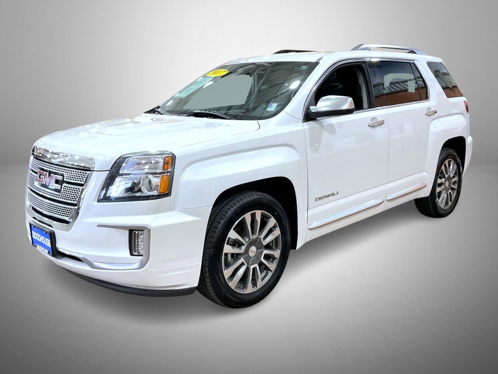 Used 2017 GMC Terrain Denali image 1