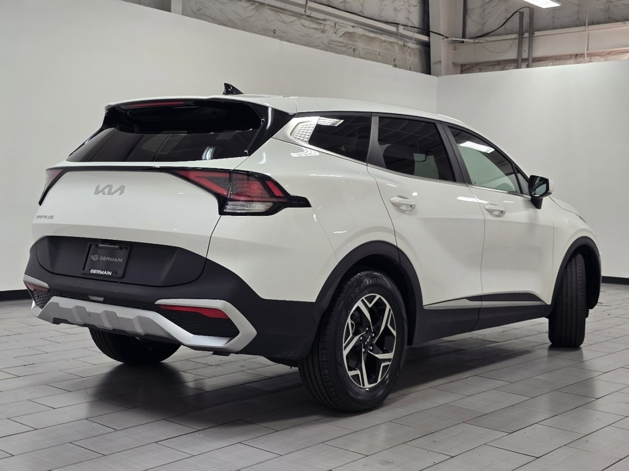 Used 2024 Kia Sportage LX FWD image 14