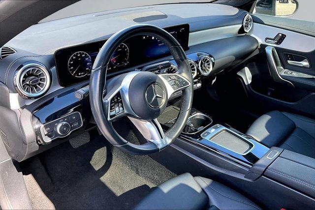 Used 2025 Mercedes-Benz CLA 250 image 17
