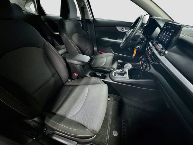 Used 2024 Kia Forte LXS FWD image 29