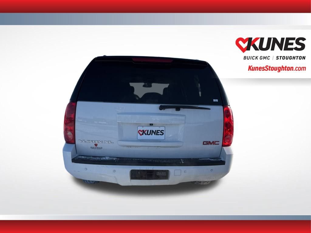 Used 2014 GMC Yukon XL SLT w/ SLT-2 Equipment Package image 8