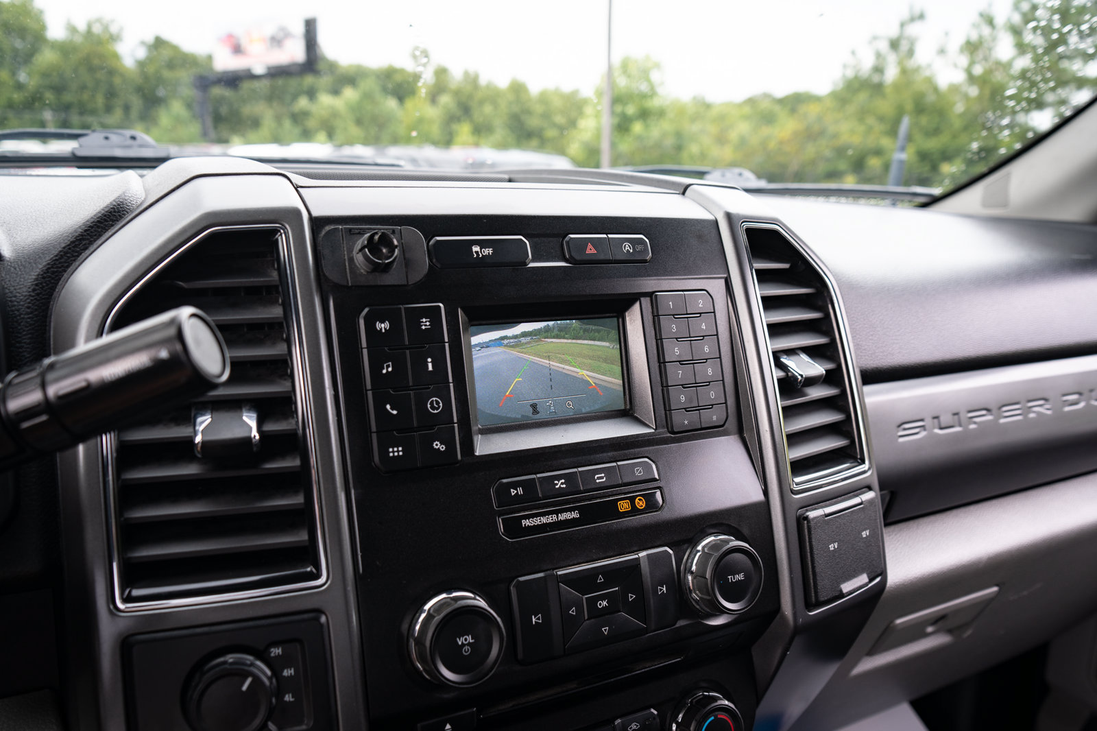 Used 2019 Ford F350 XLT AWD/4WD image 23