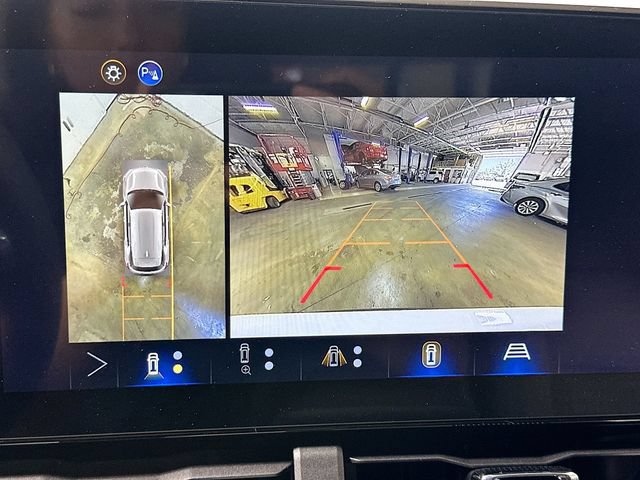 New 2026 Chevrolet Equinox LT w/ Safety and Technology Package AWD/4WD image 17