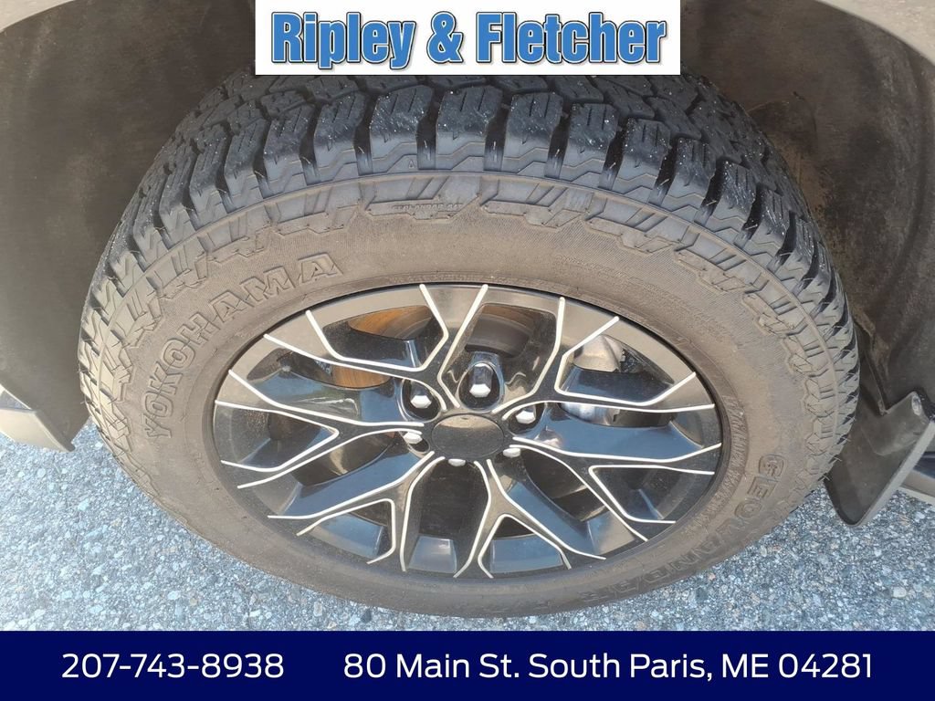 Used 2022 GMC Yukon SLT w/ Max Trailering Package AWD/4WD image 9