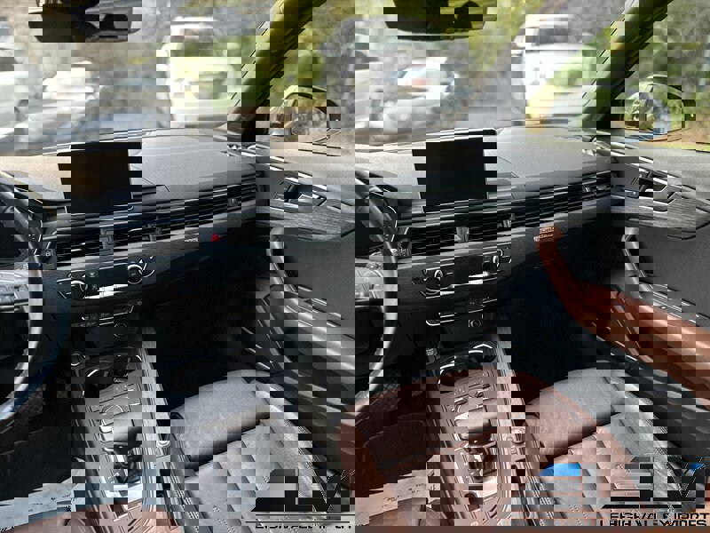 Used 2017 Audi A4 2.0T allroad Premium Plus w/ Technology Package image 21