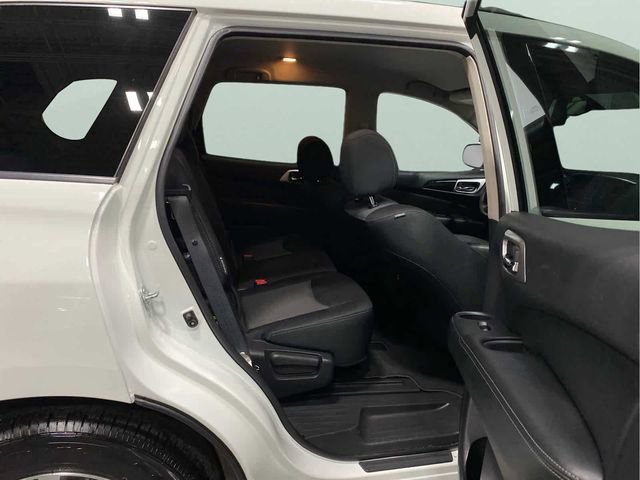 Used 2018 Nissan Pathfinder S image 27