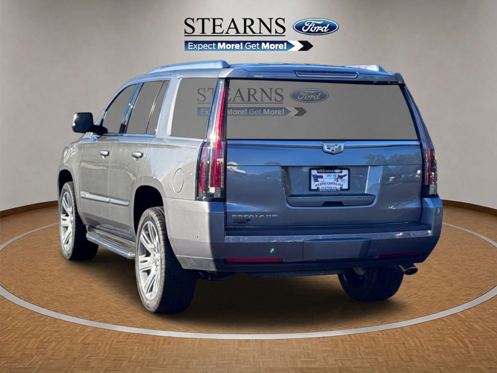 Used 2020 Cadillac Escalade Luxury AWD/4WD image 17