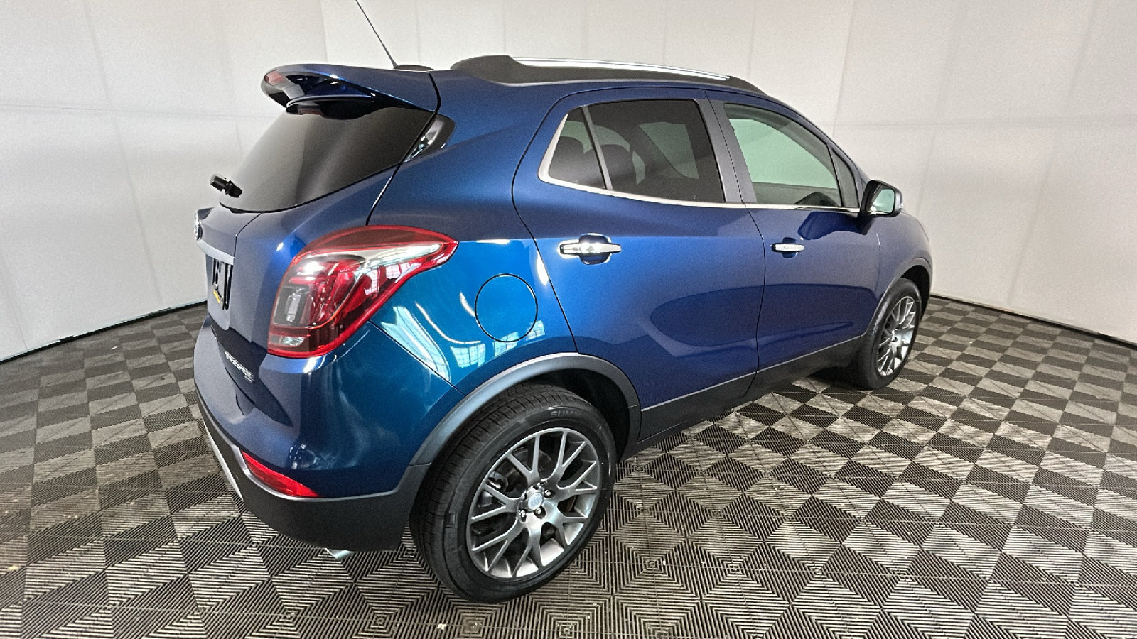 Used 2019 Buick Encore Sport Touring w/ Safety Package AWD/4WD image 3