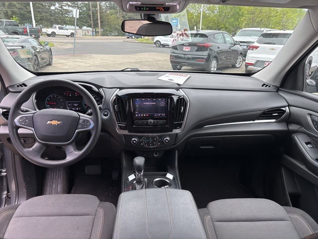 Used 2021 Chevrolet Traverse LS FWD image 14