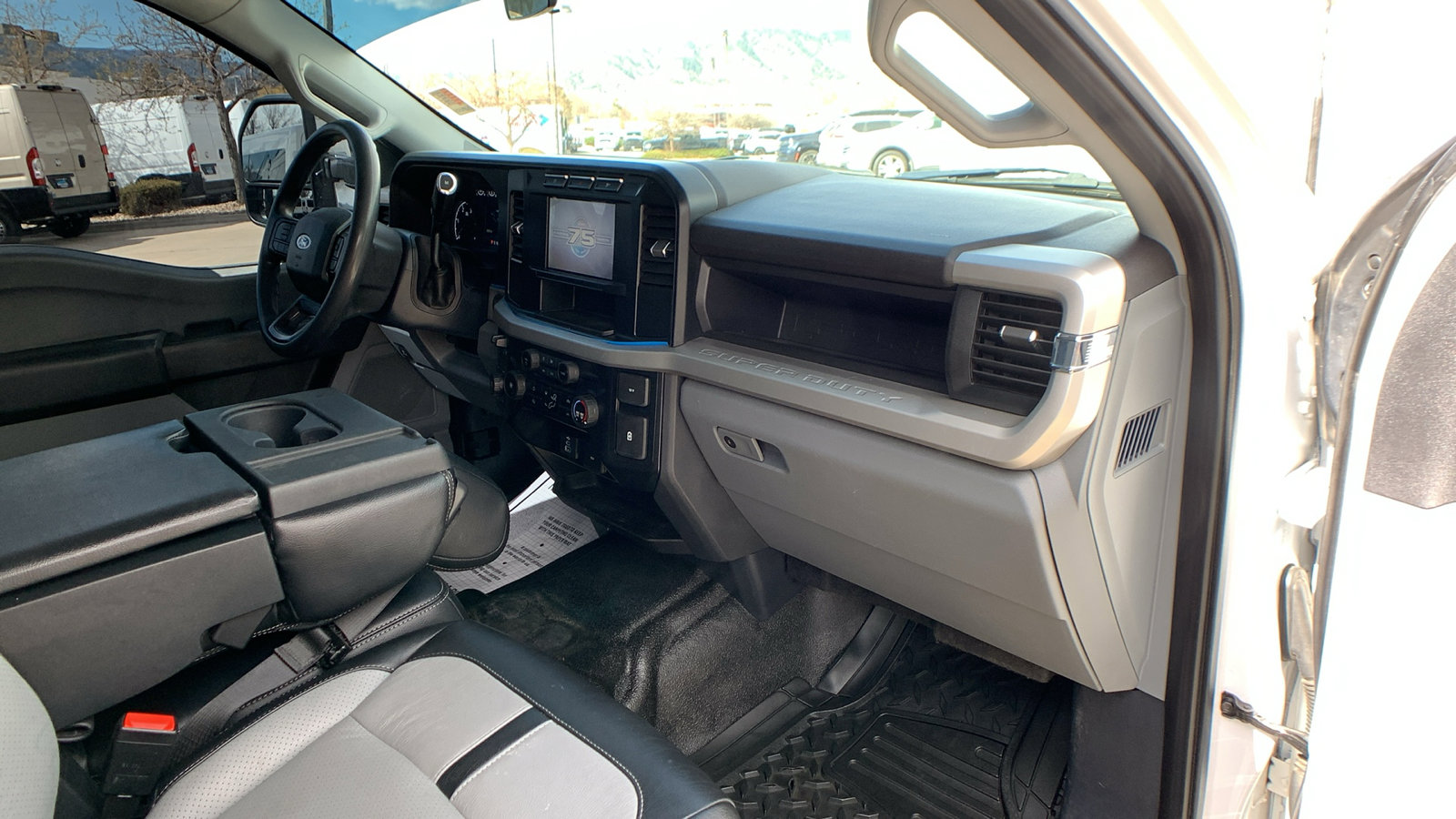 Used 2023 Ford F250 XL w/ XL Chrome Package image 28