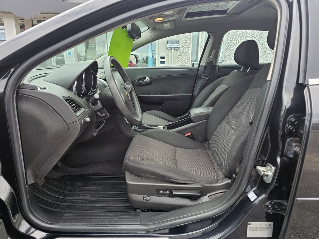 Used 2012 Chevrolet Malibu LT w/ Sunroof and Power Package FWD image 17