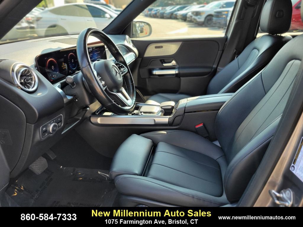 Used 2022 Mercedes-Benz EQB 350 4MATIC image 18