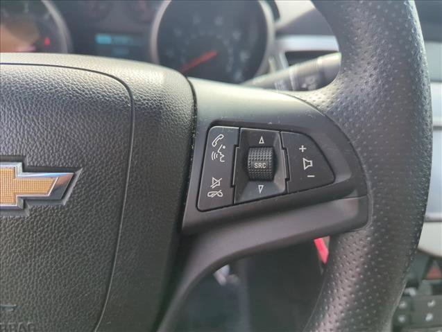 Used 2014 Chevrolet Cruze LS FWD image 12