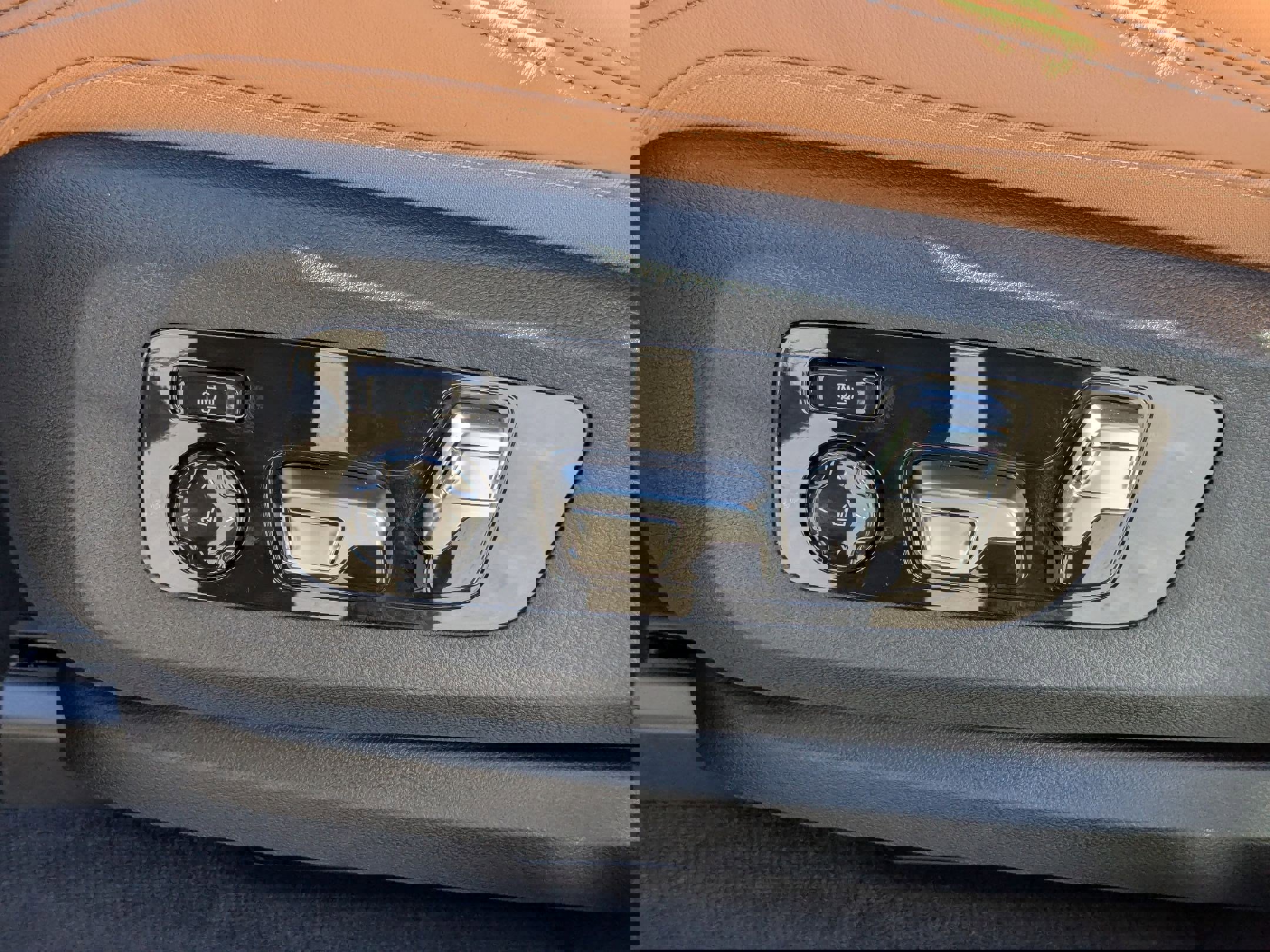New 2026 BMW X5 xDrive40i w/ M Sport Package image 16