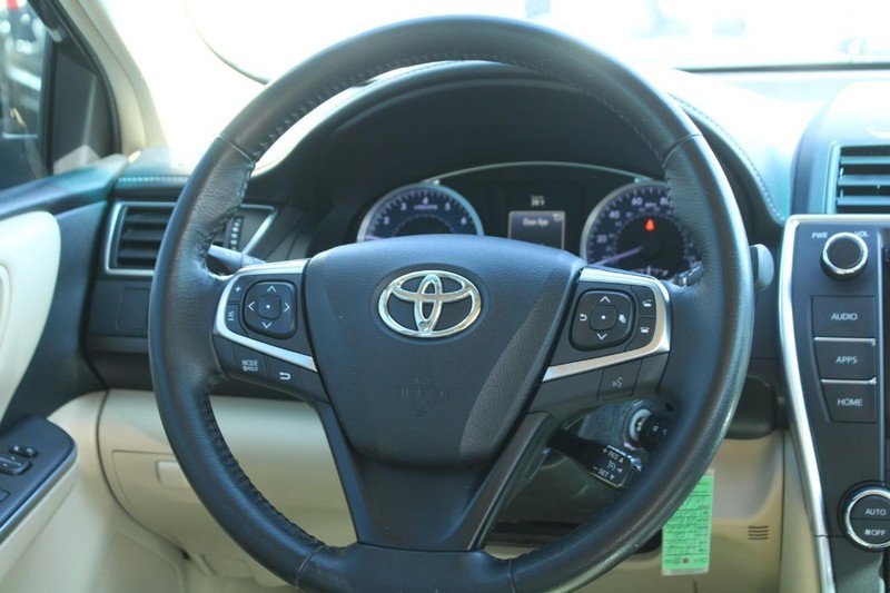 Used 2016 Toyota Camry XLE image 15