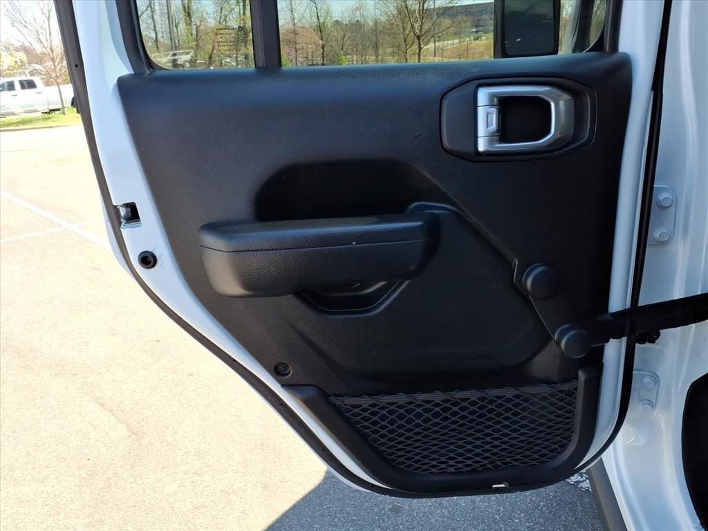 Used 2022 Jeep Wrangler Unlimited Sport image 25