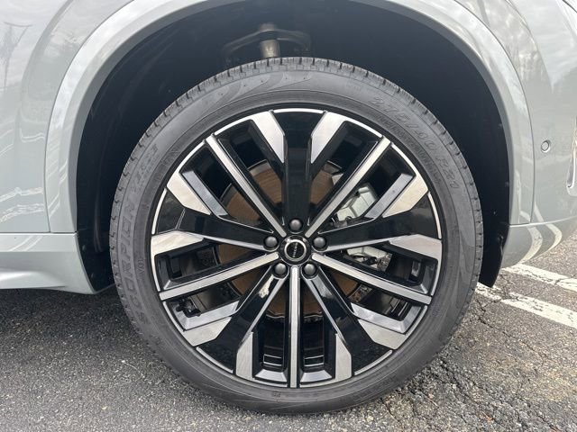New 2026 Volvo XC90 B6 Ultra w/ Protection Package image 11