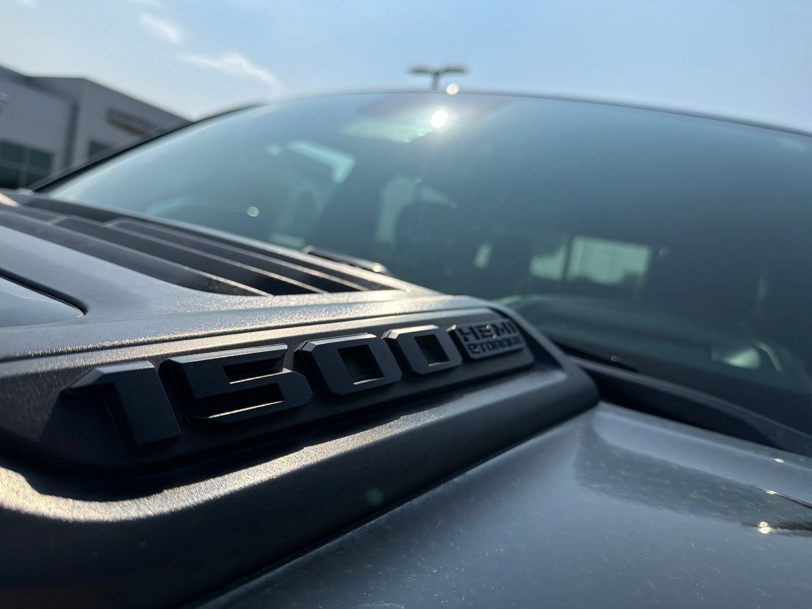Used 2022 RAM 1500 Limited AWD/4WD image 9