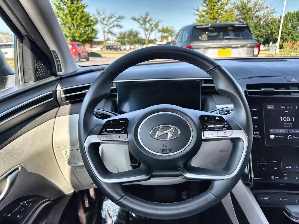 Used 2023 Hyundai Tucson SEL w/ Convenience Package AWD/4WD image 11