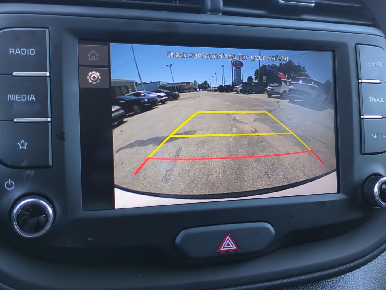 Used 2025 Kia Soul LX w/ LX Technology Package FWD image 20
