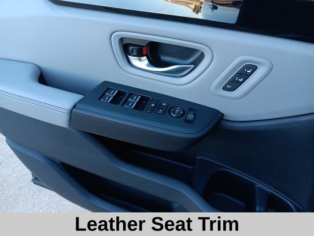 New 2025 Honda Pilot Touring image 15