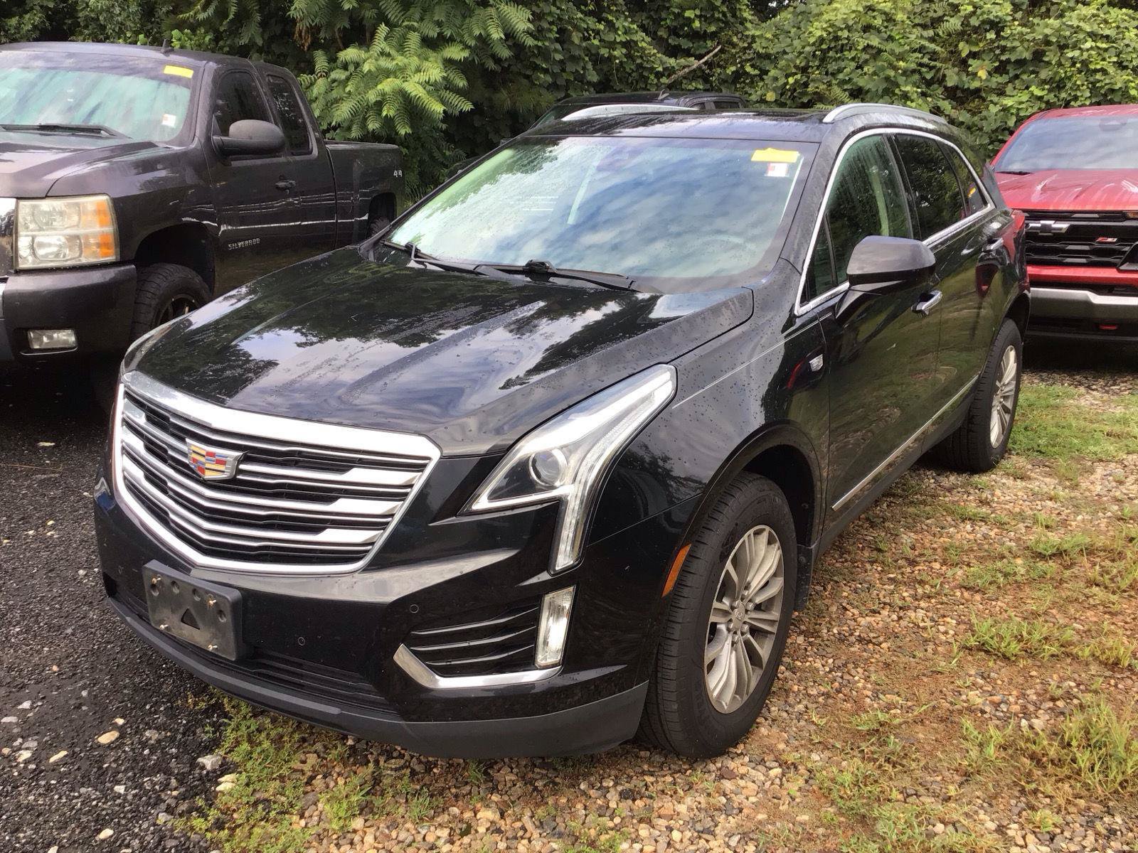 Used 2019 Cadillac XT5 Luxury FWD image 2