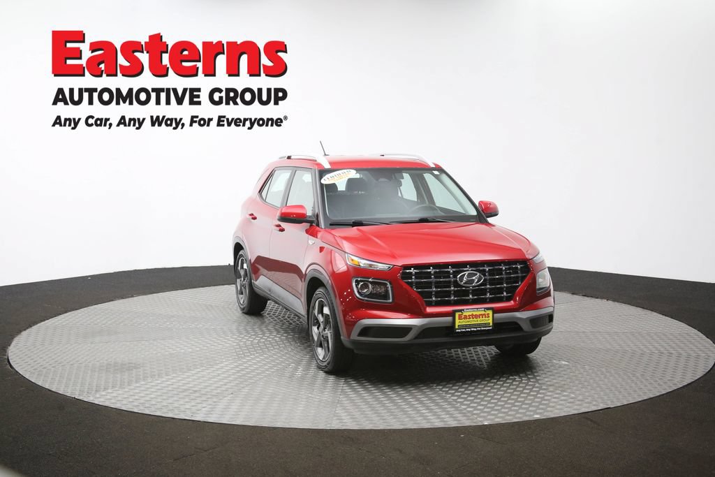 Used 2023 Hyundai Venue Limited FWD image 52