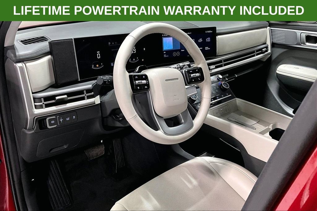 Used 2025 Hyundai Santa Fe SEL image 16