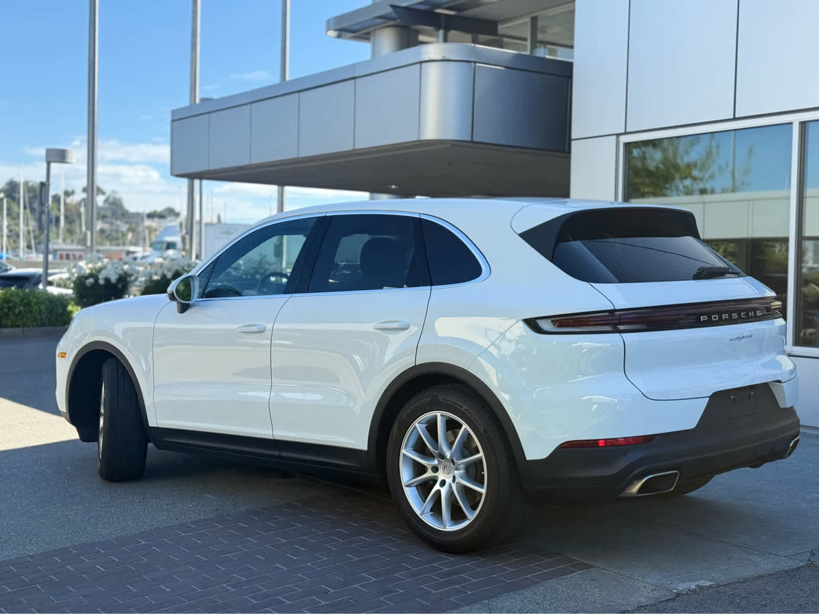 Used 2024 Porsche Cayenne image 3