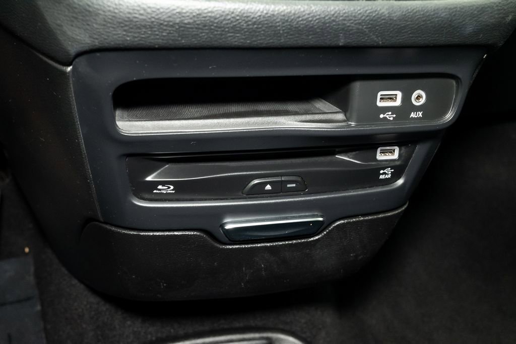 Used 2020 Chrysler Pacifica Limited FWD image 20